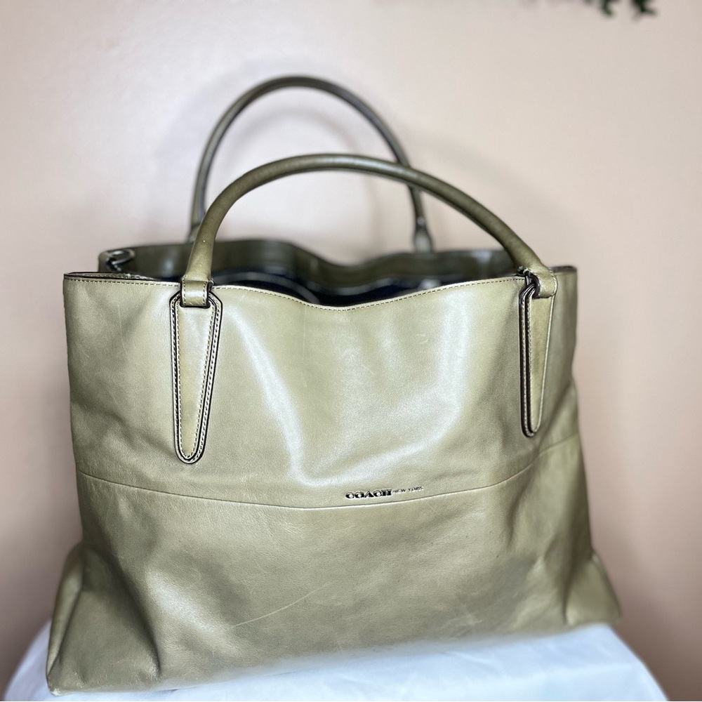 Coach olive tote bag